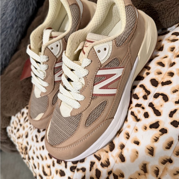 New Balance Women's Tan and White Sneakers - Picture 2 of 5